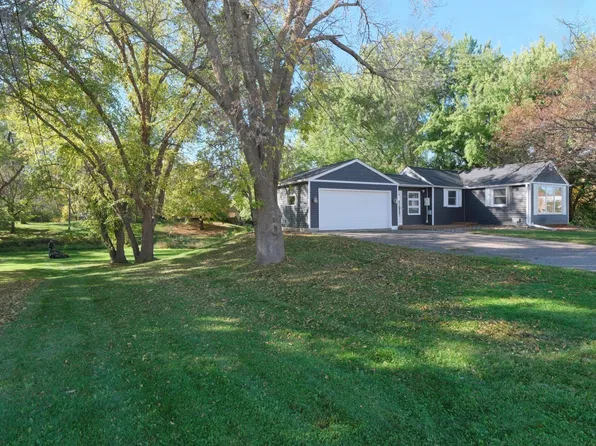 575 Hamel Rd, Hamel, MN 55340