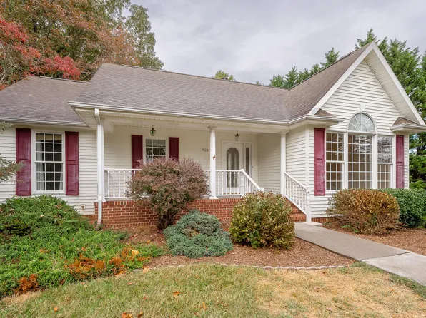 923 Phyllis St, Church Hill, TN 37642