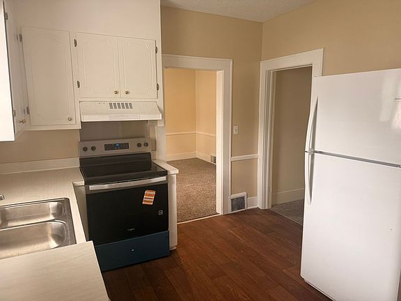 2nd image of 4001 Devine St
