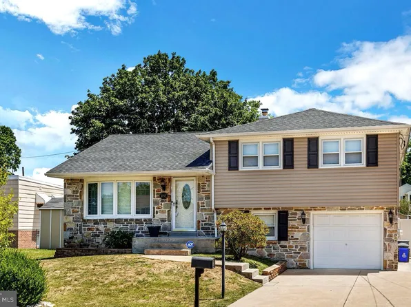 9343 Ditman St, Philadelphia, PA 19114