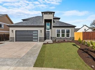 2163 Jeremy St, Central Pt, OR 97502