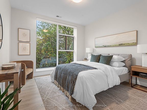 5th image of 1882 Gordon St #616