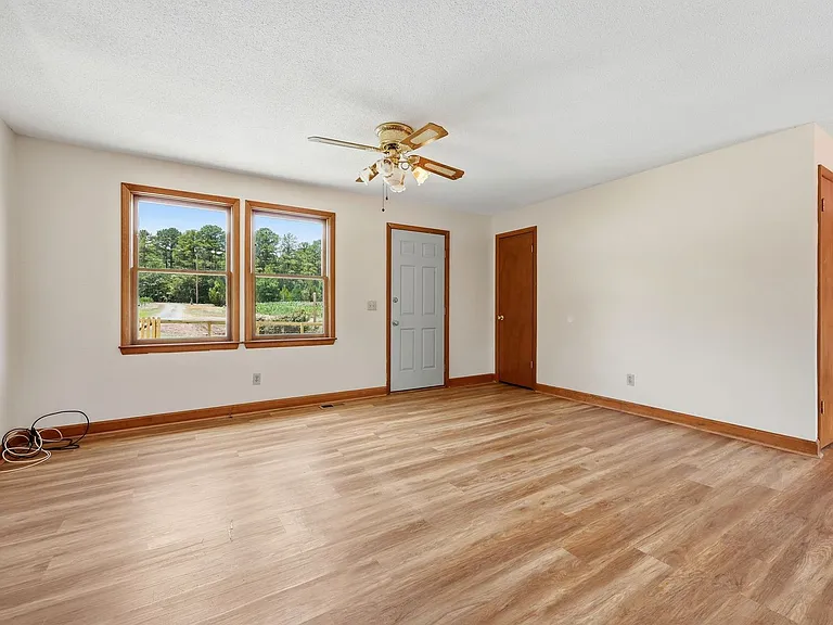763 Tingen Rd — Photo 18