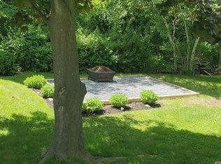 128 Flash Rd, Nahant, MA 01908