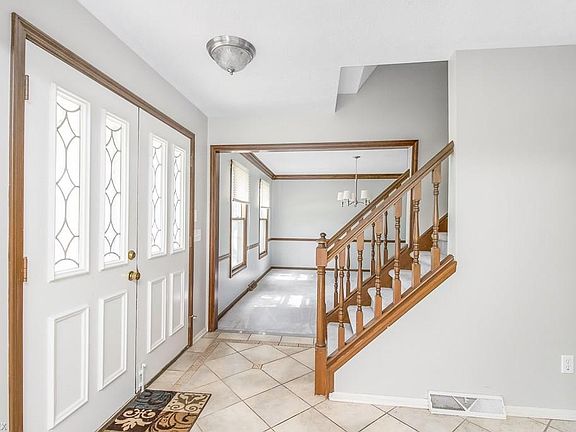 2nd image of 21650 Martins Way
