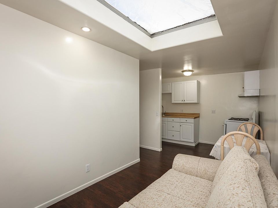 2nd image of 7014 W 85th St