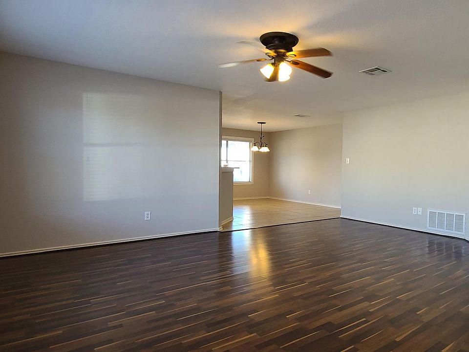 1st image of 101 Meadow Park Dr
