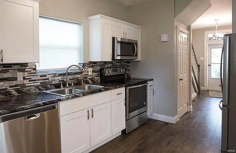 4766 Dahlia Ave — Photo 4