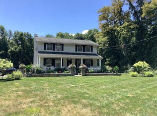 122 Hustis Rd, Cold Spring, NY 10516