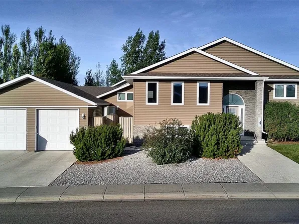 828 Colonel Otter Drive, Swift Current, SK S9H 4W9