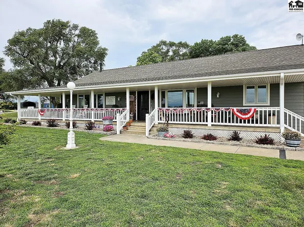 372 Wells Fargo Rd, Marquette, KS 67464