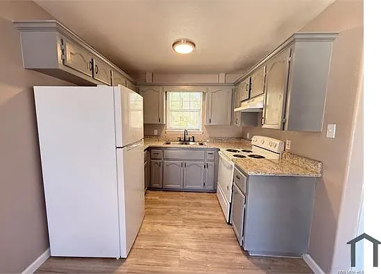2 bed, $1,025 — Photo 3