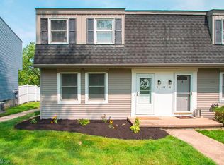 812 Wadsworth Rd #B-9, Medina, OH 44256