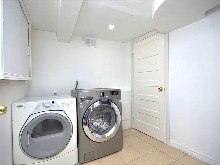 25 Miller St #2 — Photo 9