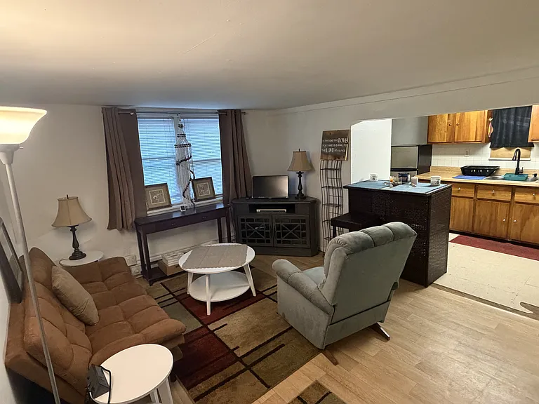 113 Hewitt St #1 — Photo 3