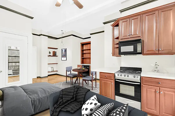 Rented by Cooper & Cooper Real Estate | media 12