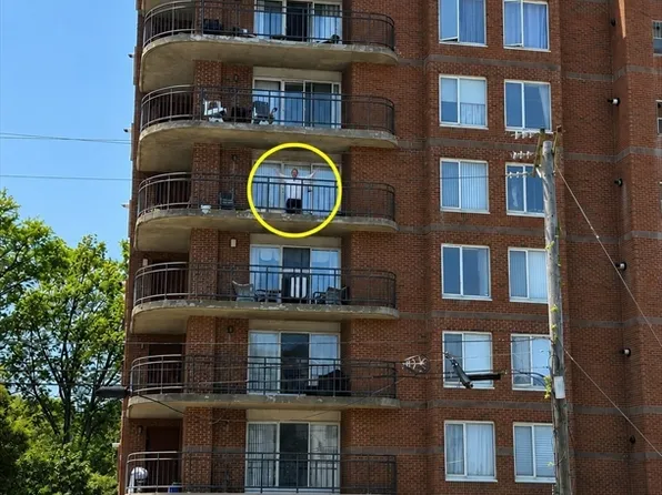 121 Nantasket Ave APT 401, Hull, MA 02045