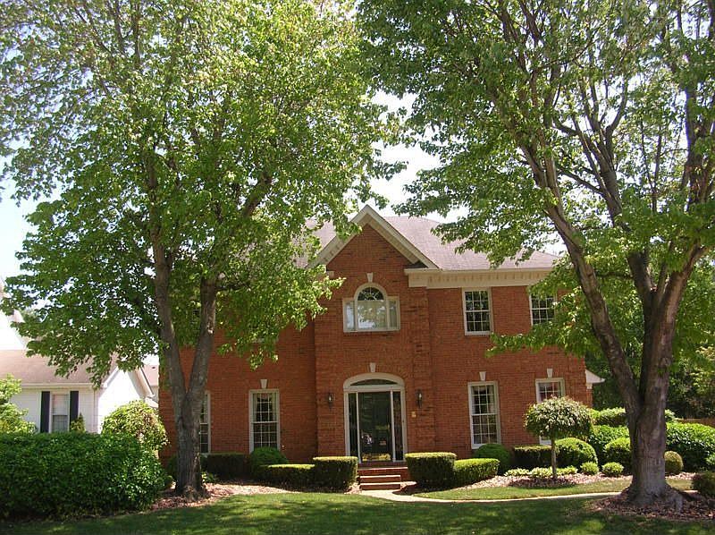 1st image of 804 Bircham Ct