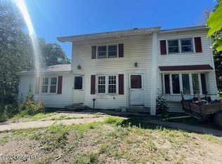 18 Robinson St, Rexford, NY 12148