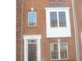 42765 Hollingsworth Ter, Chantilly, VA 20152