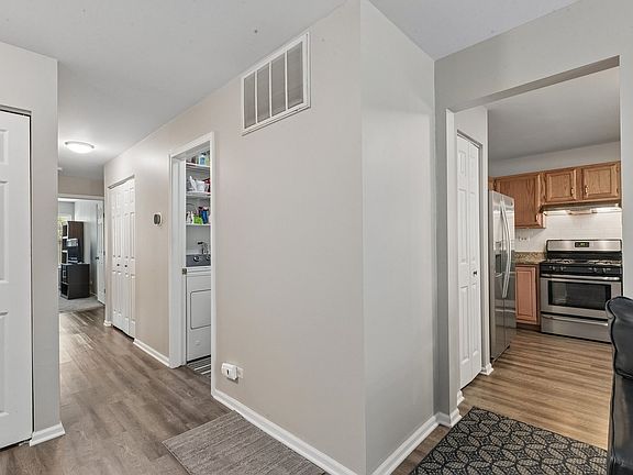 4th image of 1410 Plum Ct APT A