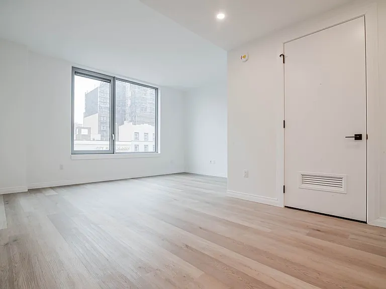 957 Atlantic Ave #214 — Photo 2