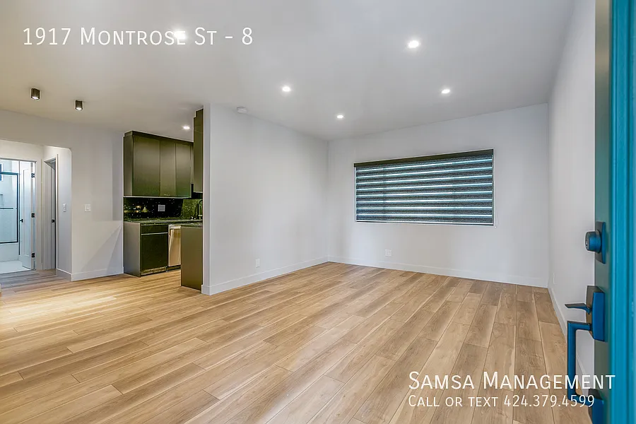 1917 Montrose St #8