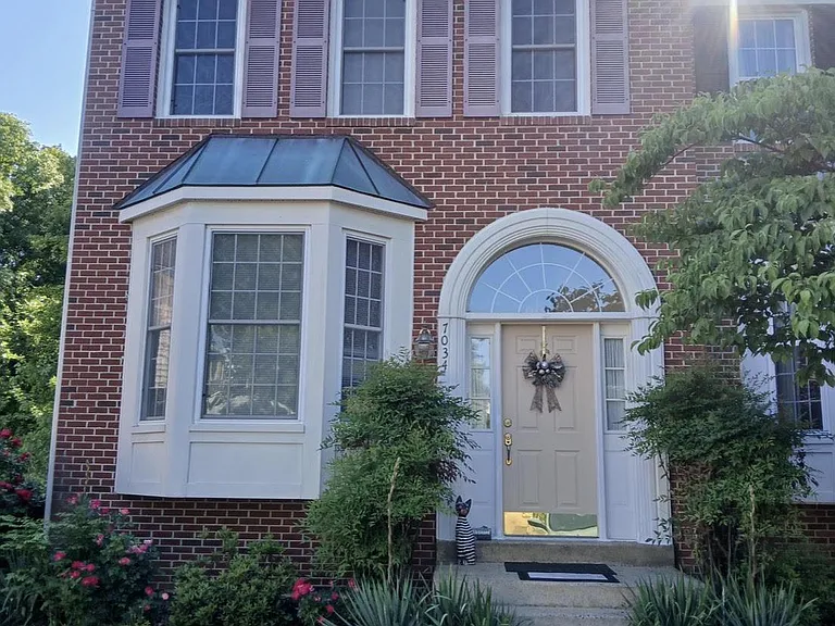7034 Darby Towne Ct — Photo 1