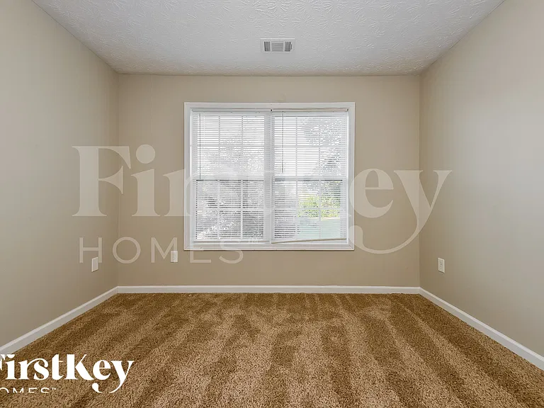 54 Windcrest Dr — Photo 13