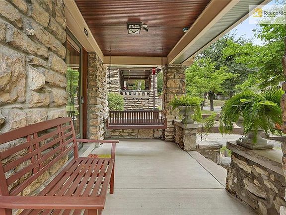 Enchanting first impression