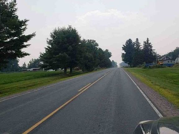 Exterior Neighborhood (street photo)