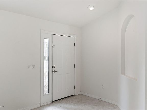 4th image of 611 Indian Oaks Dr