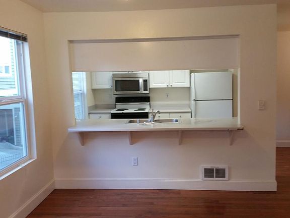 5th image of 3616 22nd Ave W APT 101