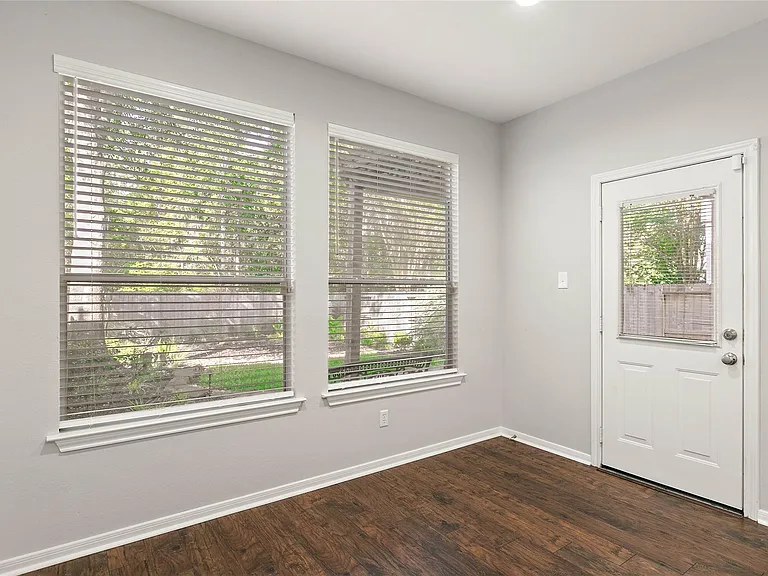 139 Ledgestone Pl — Photo 14
