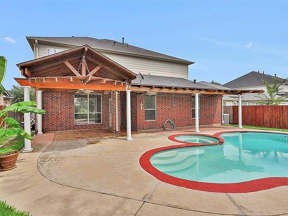 5th image of 15011 Riverlet Ct