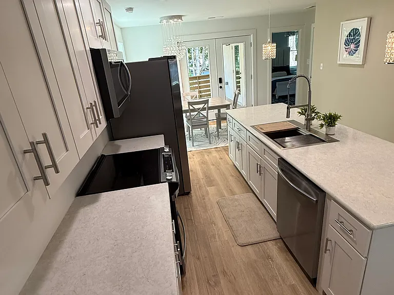 5513 Blackwell St — Photo 6