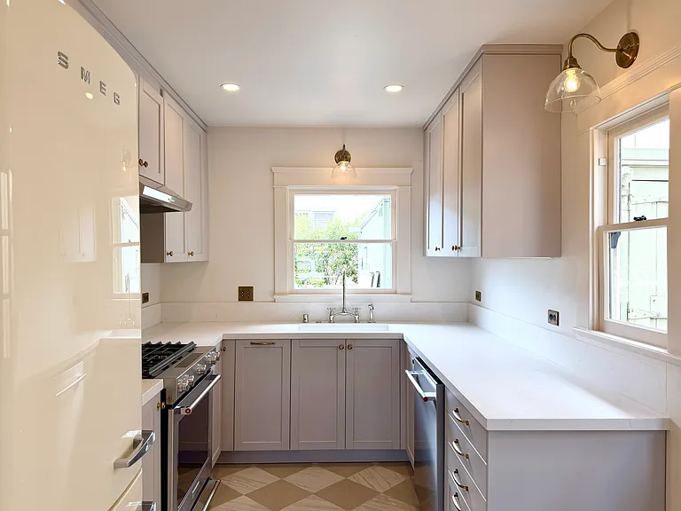 4078 Stephens St — Photo 6