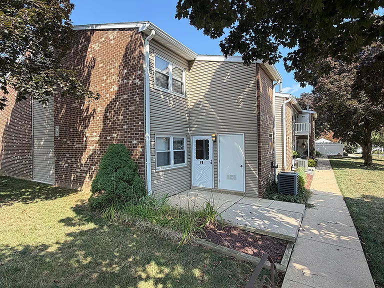 2904 State Hill Rd #F9 — Photo 16