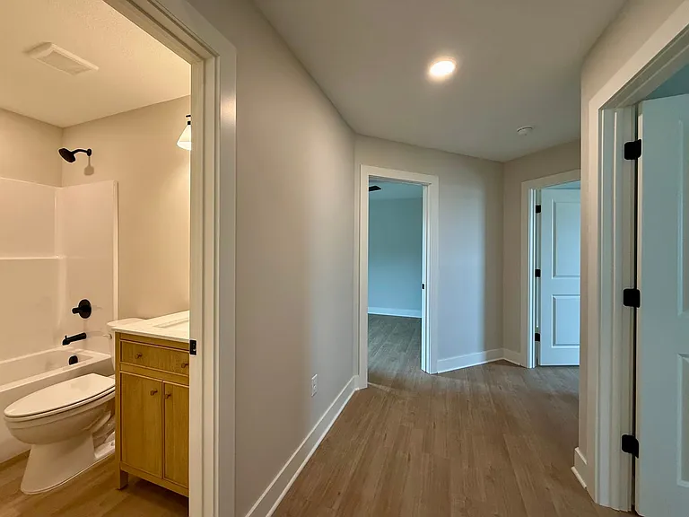 765 N Kansas Ct — Photo 18