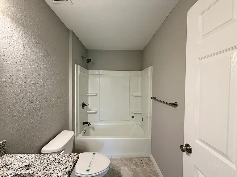 15677 SW 37th Cir — Photo 28