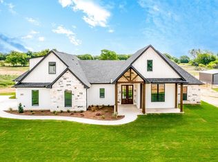 1073 Alex Dr, Springtown, TX 76082