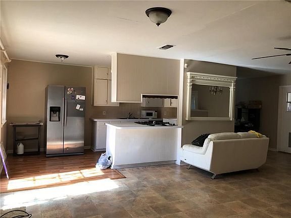 3rd image of 4637 Fawn Dr