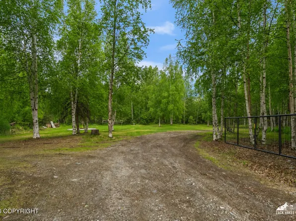 7301 W Island Lake Dr, Wasilla, AK 99623