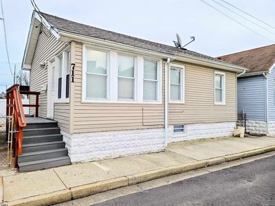 711 Wisteria Rd, Atlantic City, NJ, 08401