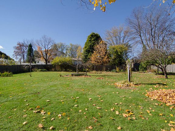 4th image of 1152 Centerfield Ave
