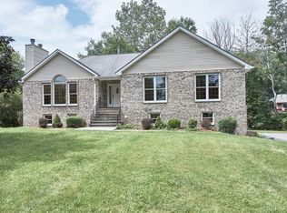 1 Park Circle Dr, Middletown, NY 10940