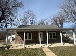 407 N Highway 17, Waynesville, MO 65583