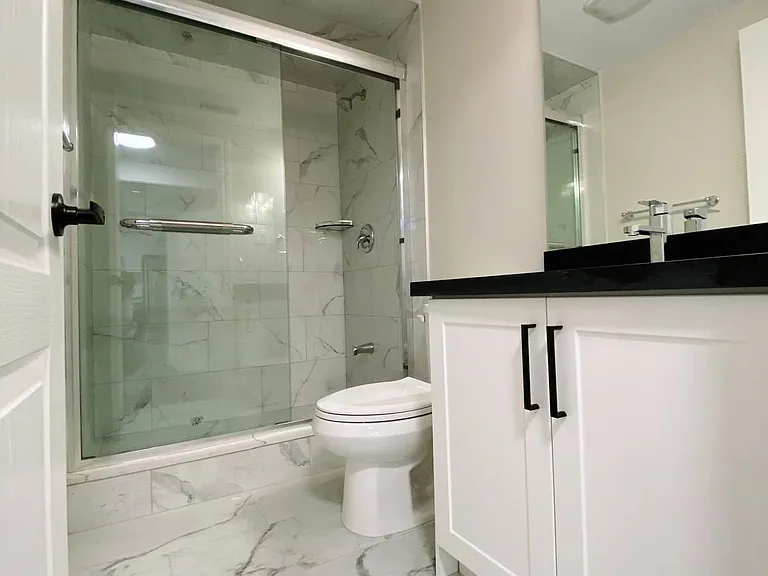 922 Silverthorn Mill Ave — Photo 10