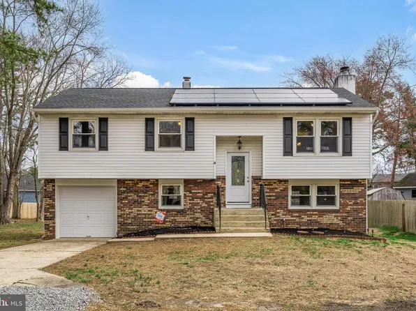 4 Autauga Trl, Browns Mills, NJ 08015