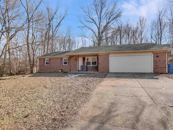 7833 Marywood Dr, Newburgh, IN 47630